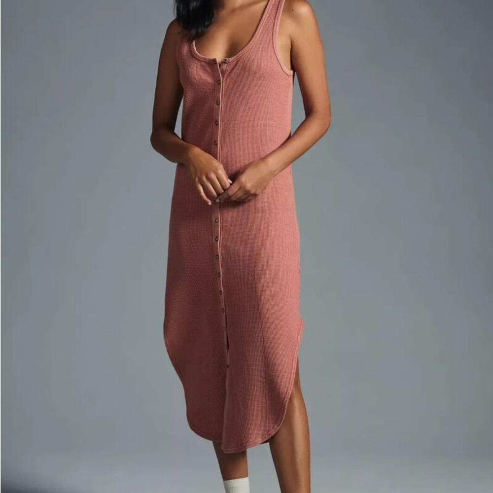 Red Sleeveless Chemise with Scoop Neckline and Center Slit